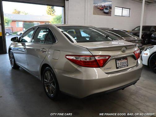 2015 Toyota Camry SE