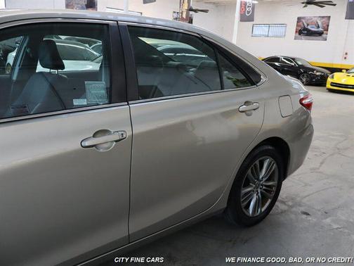 2015 Toyota Camry SE