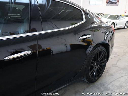2017 Maserati Ghibli Base