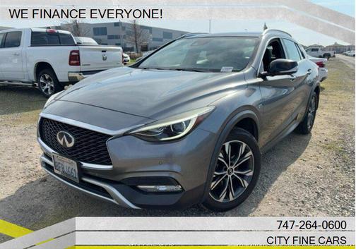 2018 INFINITI QX30 ESSENTIAL