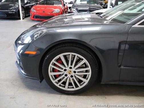 2017 Porsche Panamera Turbo