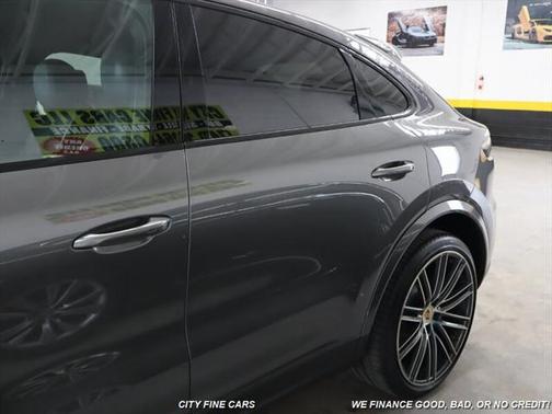 2020 Porsche Cayenne Coupe