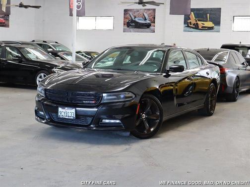 2017 Dodge Charger SXT