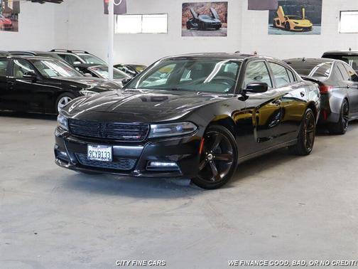 2017 Dodge Charger SXT