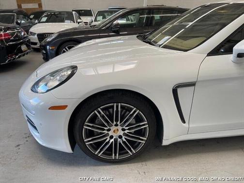 2015 Porsche Panamera