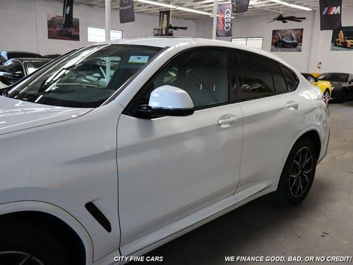 2022 BMW X4 xDrive30i