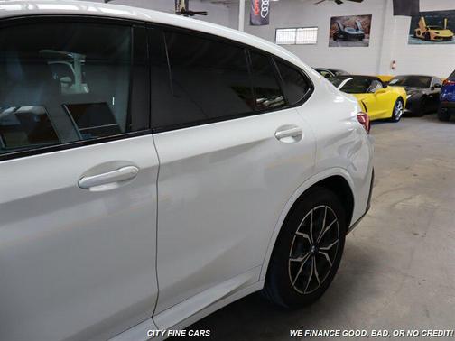 2022 BMW X4 xDrive30i