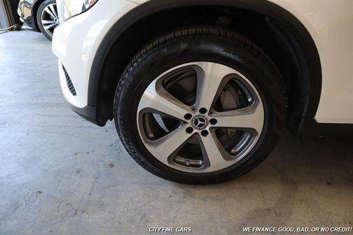 White 2017 Mercedes-Benz GLC 300 Base