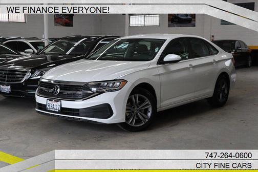 Oryx White Pearl 2022 Volkswagen Jetta 1.5T SE