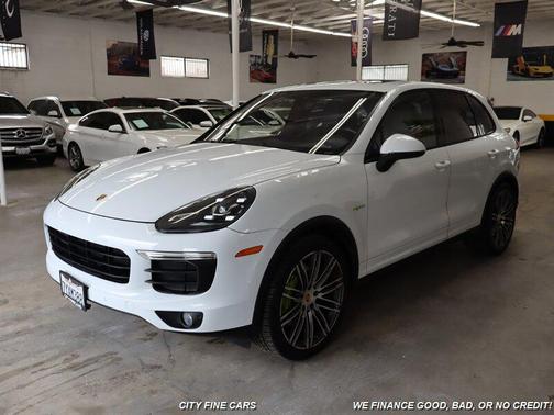 2016 Porsche Cayenne Cayenne S E-Hybrid