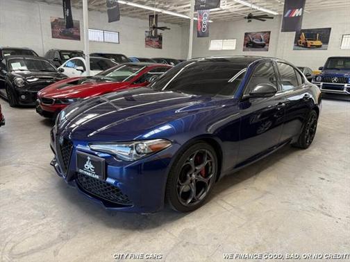 2019 Alfa Romeo Giulia Sport