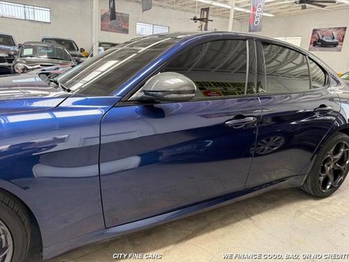 2019 Alfa Romeo Giulia Sport