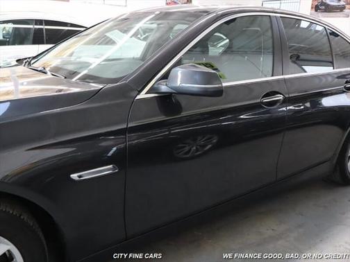 2016 BMW 528 528i