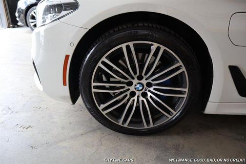 White 2018 BMW 530e xDrive iPerformance