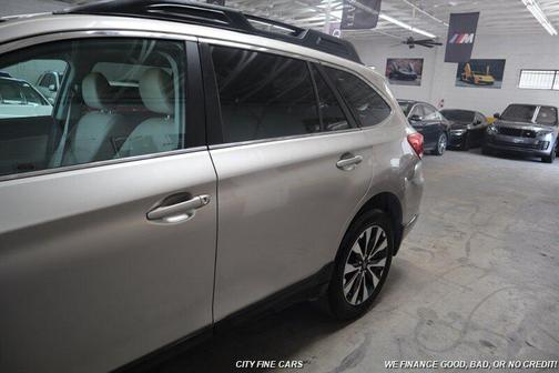 Gold 2017 Subaru Outback 2.5i Limited