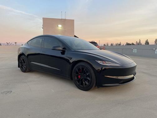 2025 Tesla Model 3 Long Range