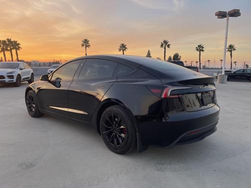 2025 Tesla Model 3 Long Range