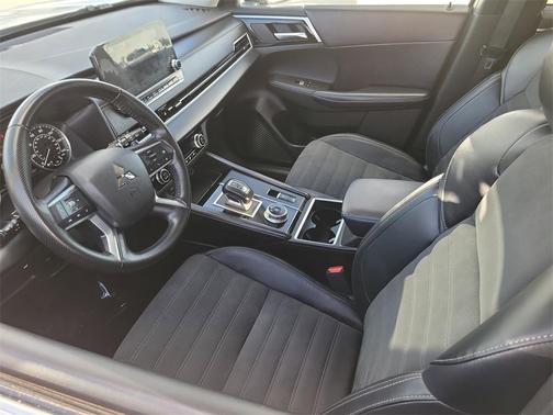 2024 Mitsubishi Outlander SE 2.5 2WD