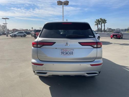 2024 Mitsubishi Outlander SE 2.5 2WD