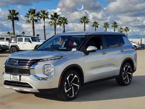 2024 Mitsubishi Outlander SE 2.5 2WD