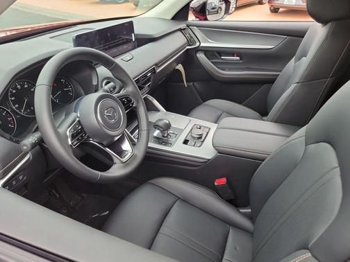 Soul Red Crystal Metallic 2026 Mazda CX-70 3.3 Turbo Preferred
