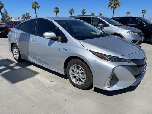 2021 Toyota Prius Prime LE