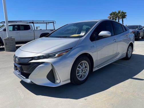 2021 Toyota Prius Prime LE
