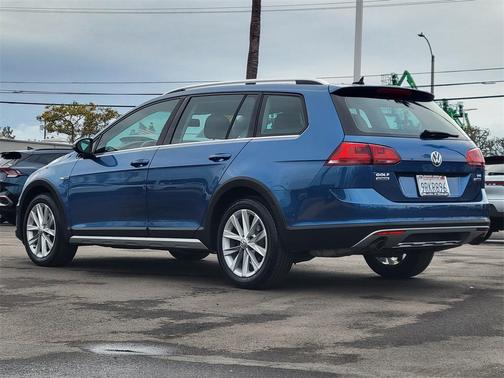 2017 Volkswagen Golf Alltrack TSI SE