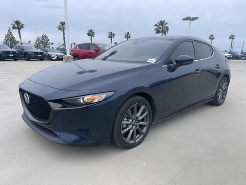 2023 Mazda Mazda3 FWD w/Preferred Package