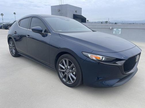 2023 Mazda Mazda3 FWD w/Preferred Package