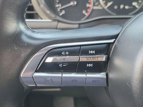 2023 Mazda Mazda3 FWD w/Preferred Package