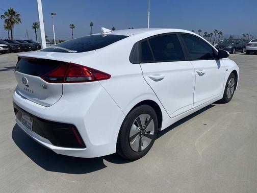 2019 Hyundai IONIQ Hybrid Blue