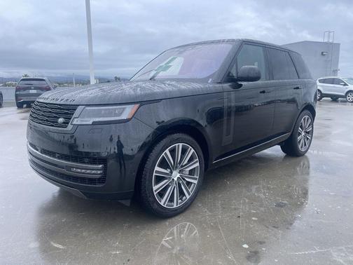 2023 Land Rover Range Rover P530 SE