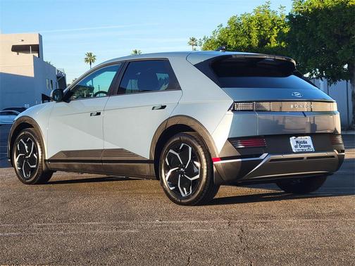 2024 Hyundai IONIQ 5 SEL