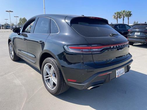 2023 Porsche Macan T