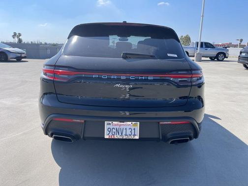 2023 Porsche Macan T