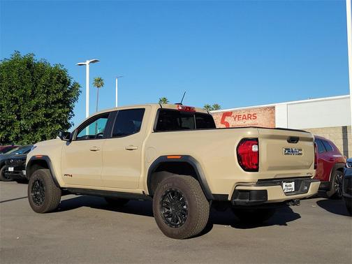 2024 GMC Canyon AT4