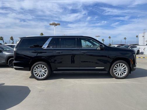 2025 Cadillac Escalade ESV Luxury