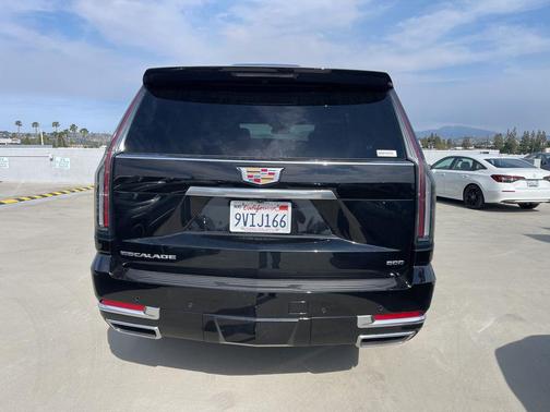 2025 Cadillac Escalade ESV Luxury