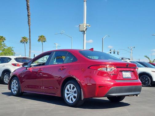 Ruby Flare Pearl 2025 Toyota Corolla LE