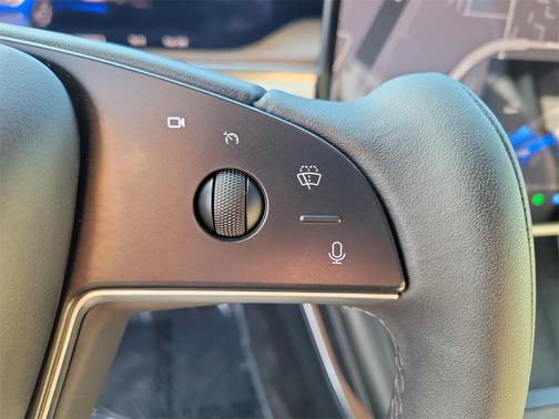 2022 Tesla Model S Base