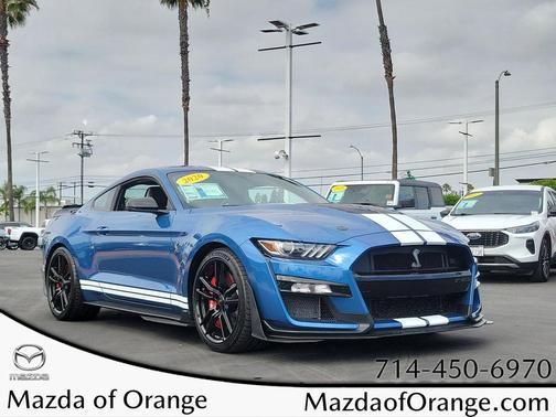 FORD PERFORMANCE BLUE 2020 Ford Shelby GT500 Base