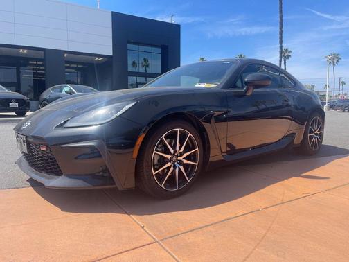 Raven 2023 Toyota GR86 Base