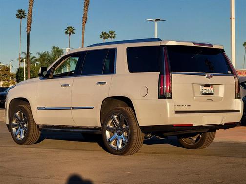 2018 Cadillac Escalade Luxury