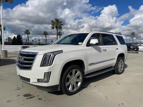 2018 Cadillac Escalade Luxury