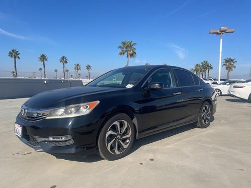 2017 Honda Accord EX-L w/Navigation & Honda Sensing