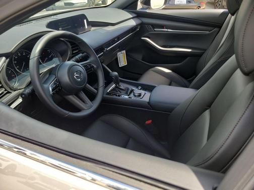 Platinum Quartz Metallic 2026 Mazda Mazda3 2.5 S Select Sport