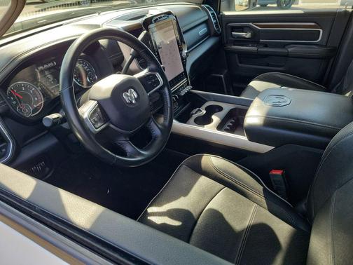 2024 RAM 2500 Laramie Crew Cab 4x4 6'4' Box