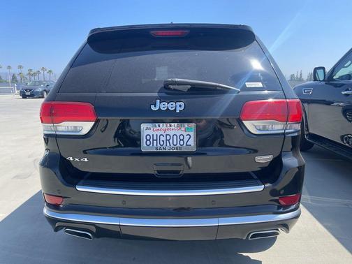2019 Jeep Grand Cherokee Summit