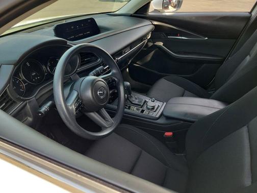 Snowflake White Pearl Mica 2024 Mazda CX-30 2.5 S